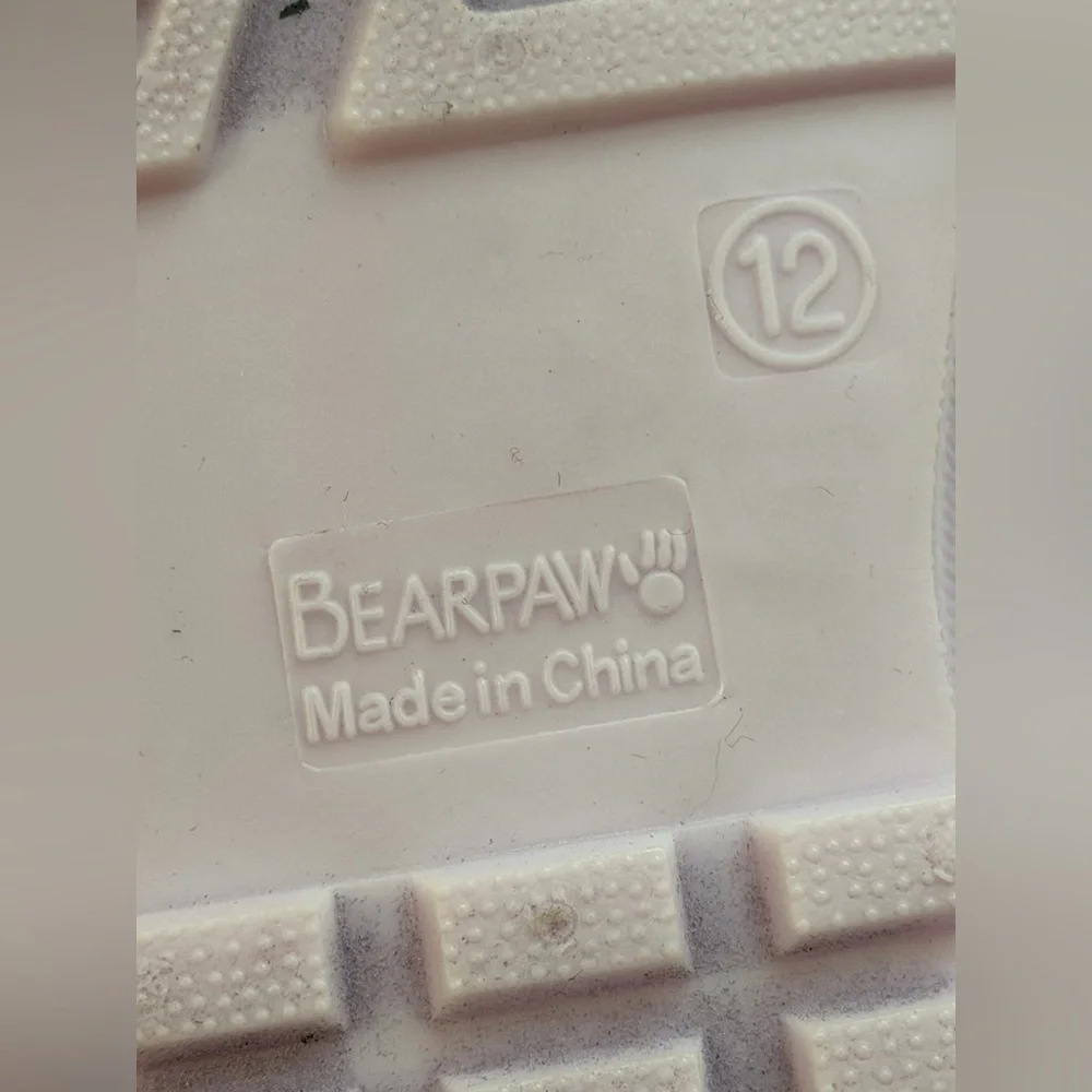 BEARPAW Toddler and Kids' Chelsea Rain size 12  like new condition